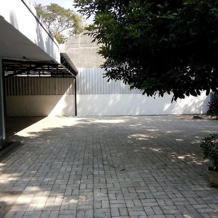 Rembulan Guest House Jombang 외부 사진